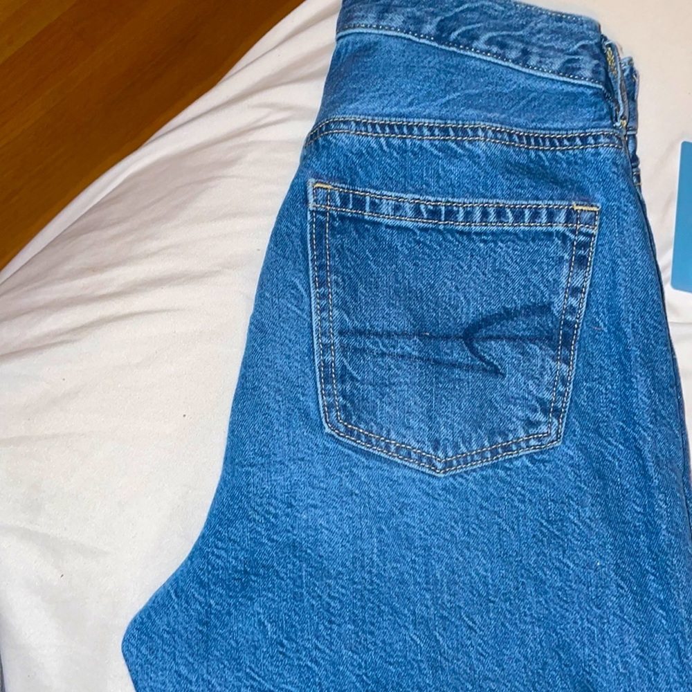 American eagle juniors mom jeans